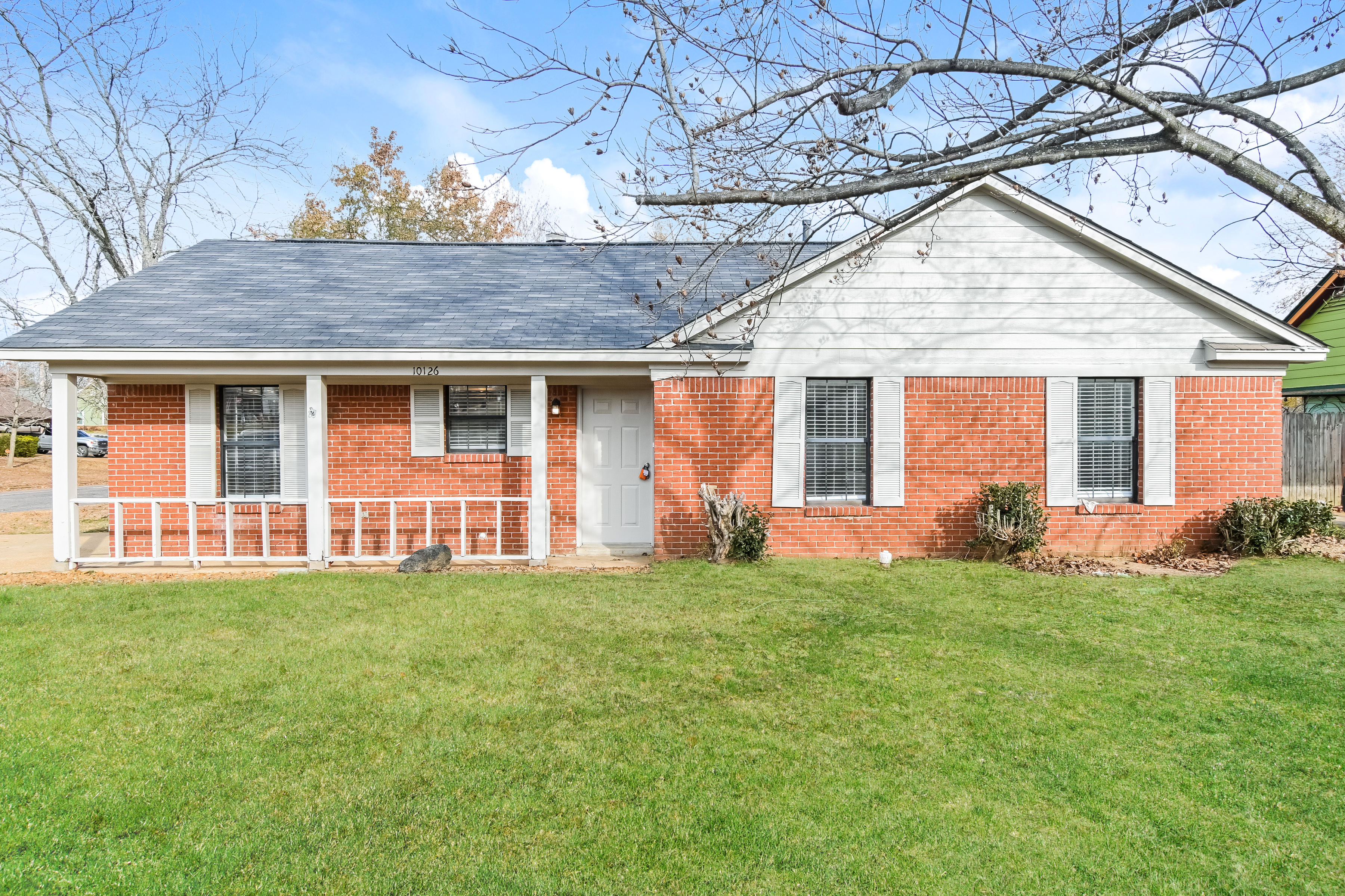 10126 STEPHENSON LN OLIVE BRANCH, MS 38654